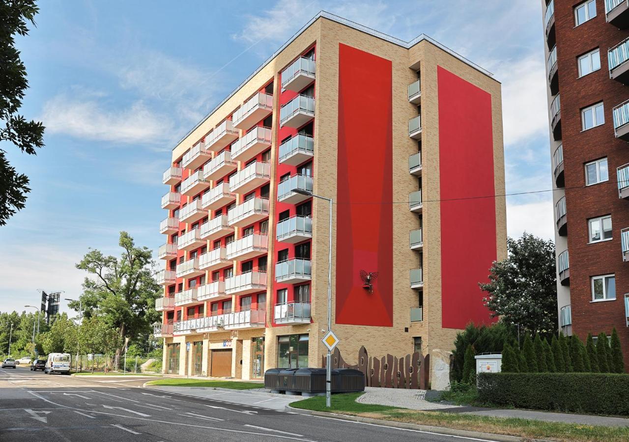 New Cozy 2 Room Pink Apartment Bratislava 059 Exteriör bild